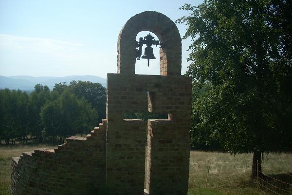 Zvonice pod Dra��m kamenem