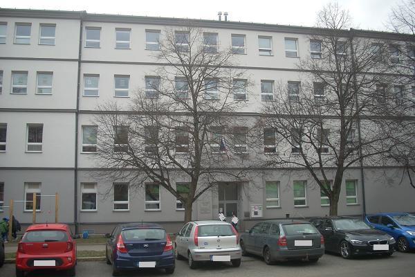 Ruprechtice n�m�st� (z�kladn� �kola po rekonstrukci)