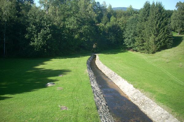 Fojteck� potok pod hr�z�